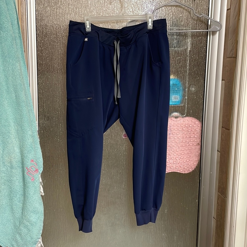 Navy blue figs Zamora jogger scrub pants; petite XL